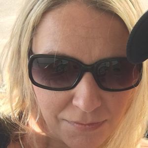 Meet your Posher, Lea